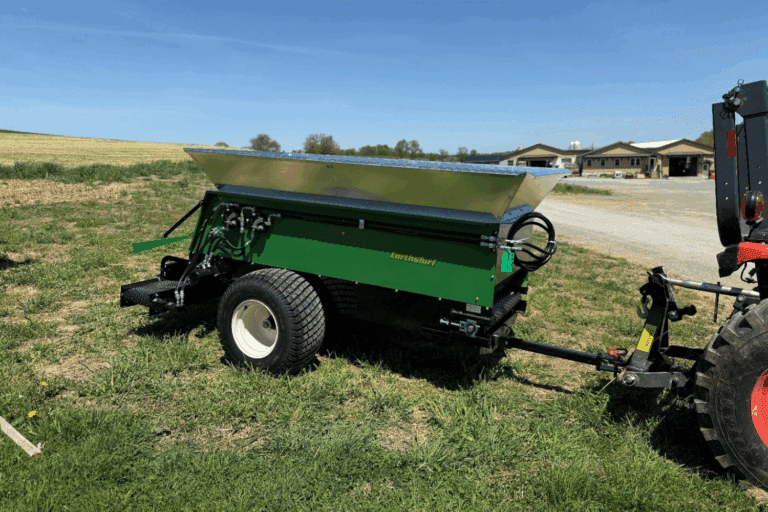 320H with Side Conveyor 2