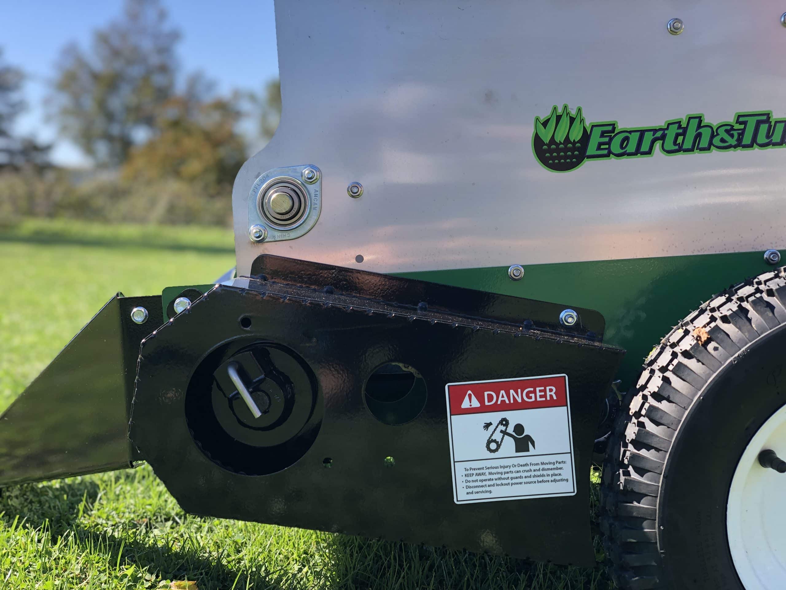 easy engage clutch on the 65PT topdresser